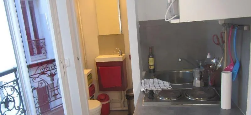 Paris Centre Studio Apartment